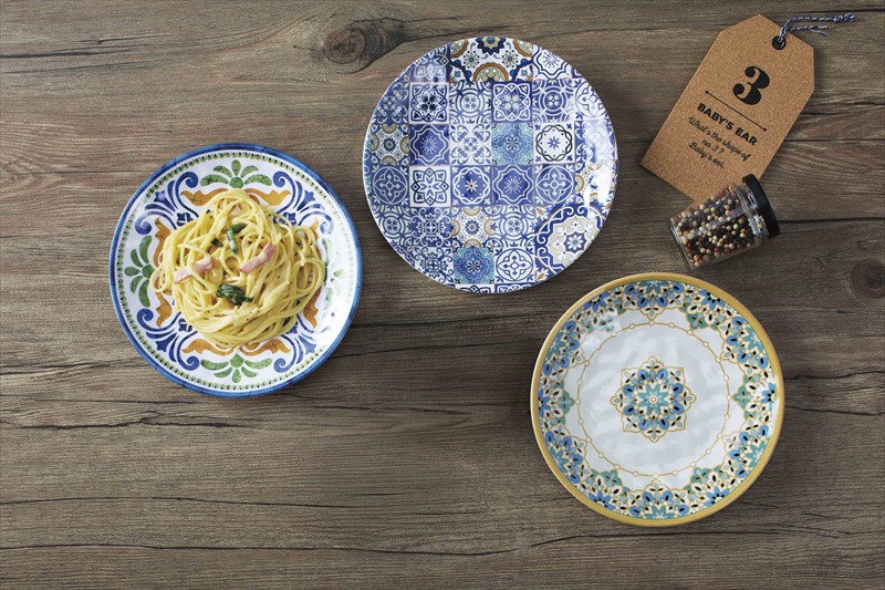 ラステリア陶器みたいなパスタプレート